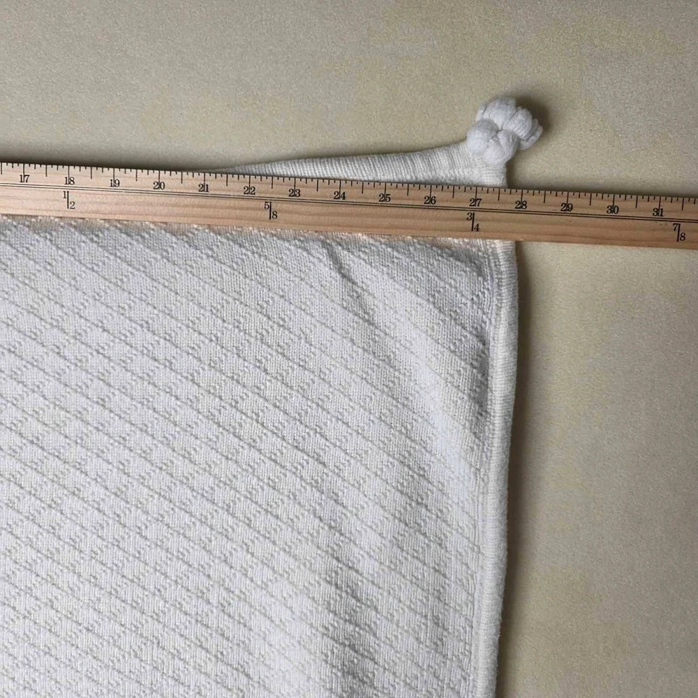 Pottery Barn Kids White Knit Sherpa Baby Blanket Tassel Stroller Nursery 30x40
